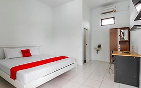 Reddoorz @ Jagakarsa 2